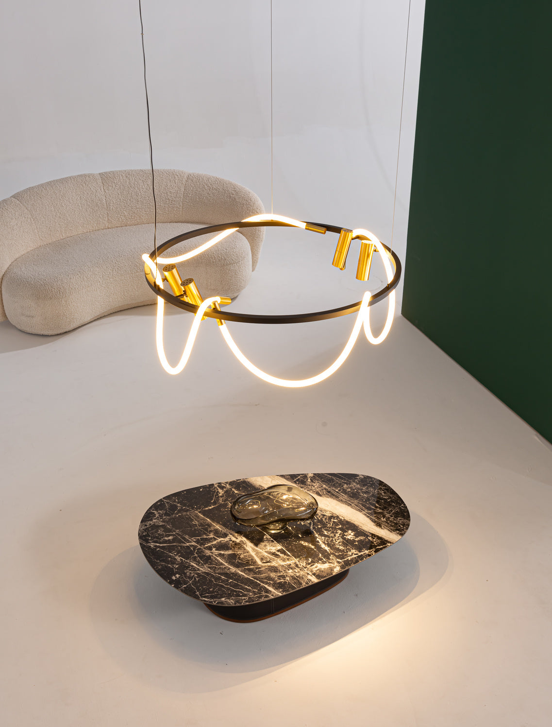 TRE-22001-60 60W 3000K Gold & Black LED Pendant Lamp – Modern Suspended Lighting with Luxurious Cont
