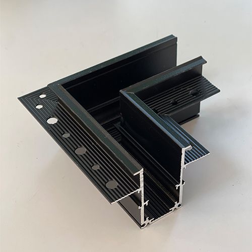 LUZ-BH30 Horizontal Corner Connector – For Recessed Magnetic Track RB302