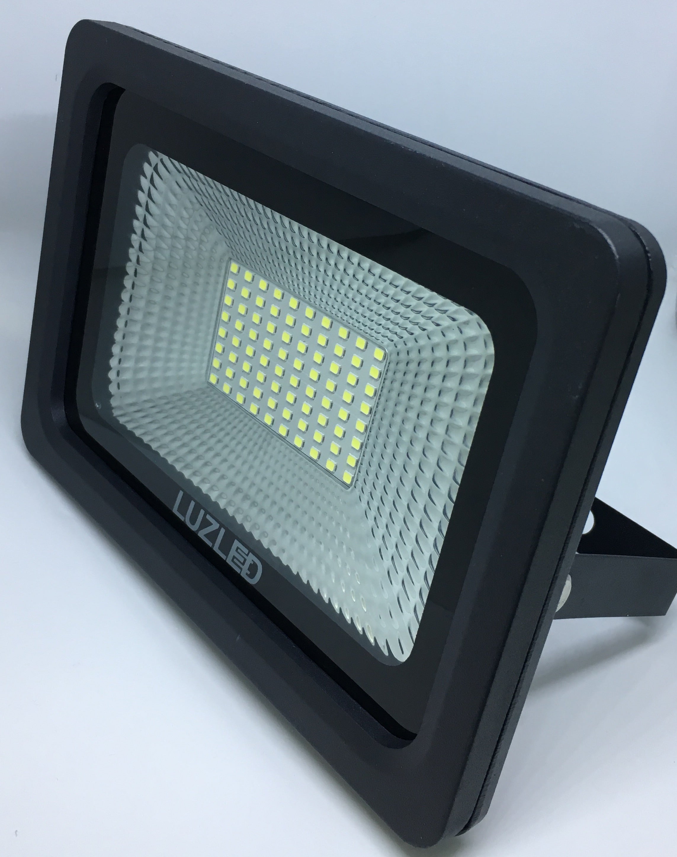 LUZ-FLS60 60W SMD LED Flood Light – Red Light, High Power Factor >0.97